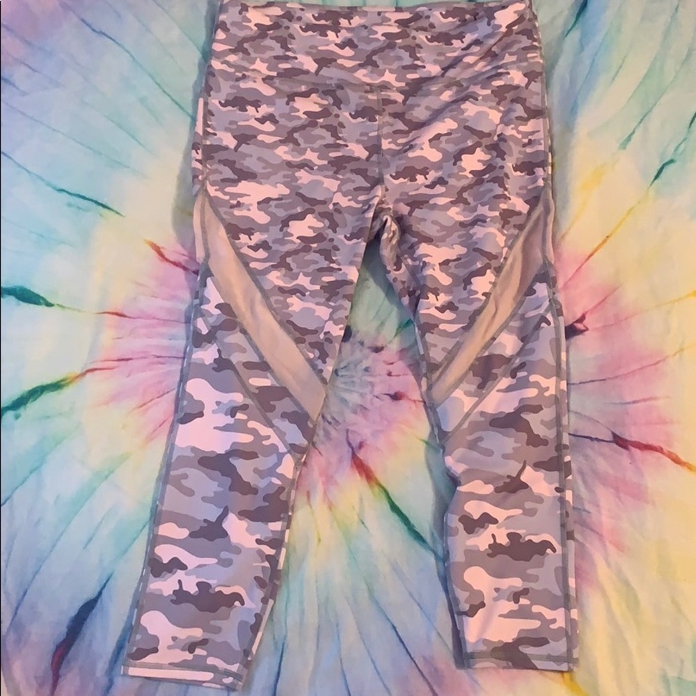 Fabletics powerhold pink camp leggings